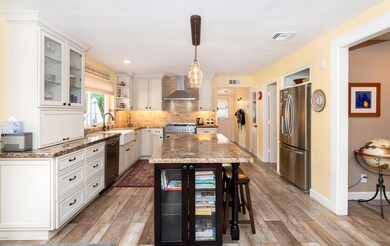 1218 W Golden Ln, Phoenix, AZ 85021 - photo 7