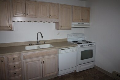73 E Broadway unit G, Derry, NH 03038 - photo 5