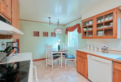 1125 S 9th St, Grand Forks, ND 58201 - photo 6