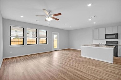 232 Fieldwood Dr unit B, Mustang Ridge, TX 78610 - photo 3