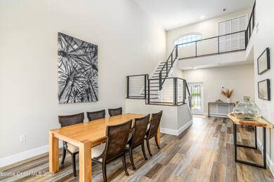 Dining/Living Room Area