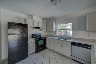 3120 W Griswold Rd-7