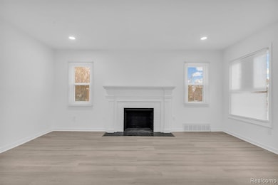 15053 Hazelridge St, Detroit, MI 48205 - photo 6