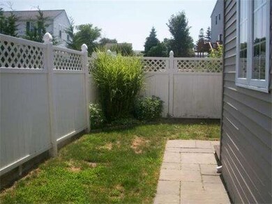 4695 N Main St unit 3, Fall River, MA 02720 - photo 2