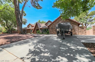 4221 W Pinecrest Cir, Las Vegas, NV 89121 - photo 3