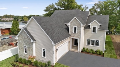 235 Lake Ave, Worcester, MA 01604 - photo 4