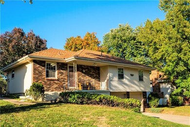 19204 E. 15th St. N. Independence, MO 64056. House