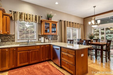 12375 Highland Dr, Allendale-24