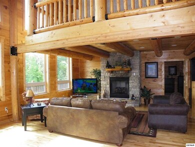 2578 Waldens Creek Rd, Sevierville, TN 37862 - photo 3