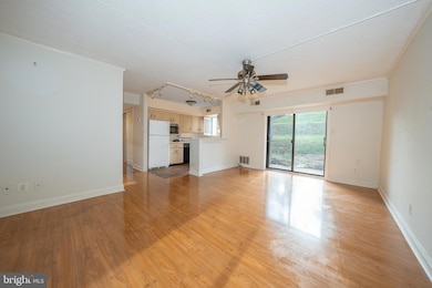 1307 Valley Dr unit 1307, West Chester, PA 19382 - photo 5