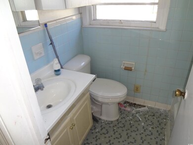 105 E Cherry St, Andrews, SC 29510 - photo 6