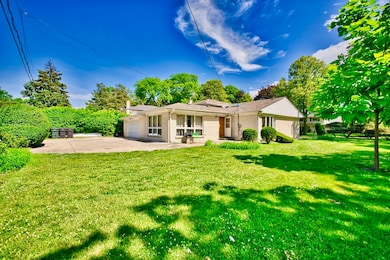 4454 Concord Ln, Skokie, IL 60076 - photo 4