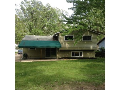 822 Dunny Ave, Sheffield Lake, OH 44054 - photo 5