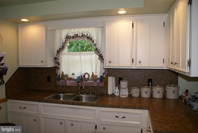 13554 Countryside Dr, Greencastle, PA 17225 - photo 4