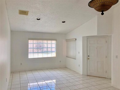 631 SW 176th Ave, Pembroke Pines, FL 33029 - photo 6