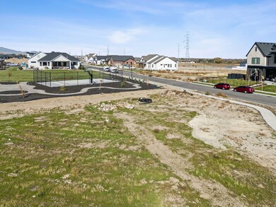 View of yard with a residential view