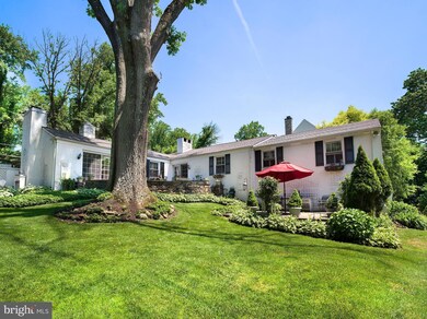 185 S Spring Mill Rd, Villanova, PA 19085 - photo 2