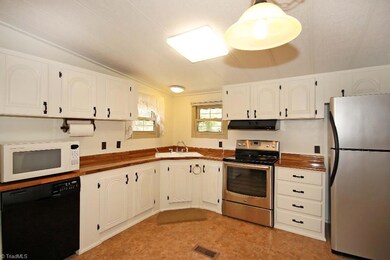 3436 Wilkesboro Hwy, Statesville, NC 28625 - photo 2