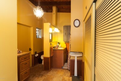 125 Aucilia - photos (3 of 12)