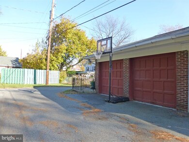 349 N Wyomissing Ave, Reading, PA 19607 - photo 7