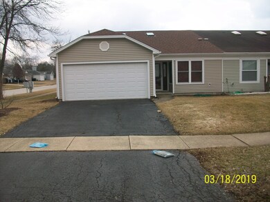 1852 Shetland Rd, Naperville, IL 60565 - photo 2