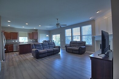 12882 Thames Dr, Fishers, IN 46037 - photo 3