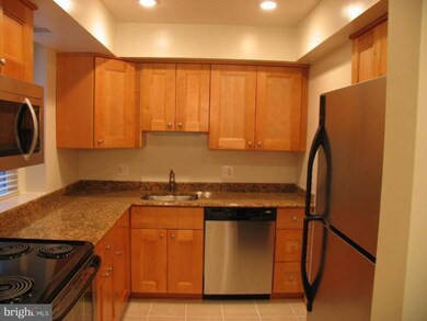 4900 29th Rd S unit B-1, Arlington, VA 22206 - photo 5