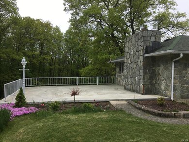 1080 Constitution Ave, Pen Argyl, PA 18072 - photo 3