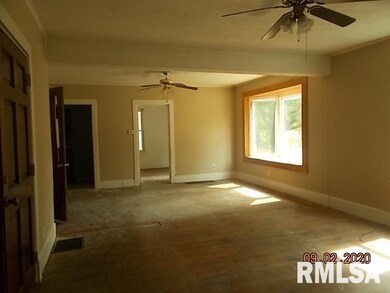 612 S Mclean St, Lincoln, IL 62656 - photo 6