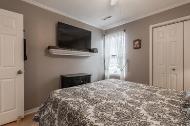 Downstairs bedroom B