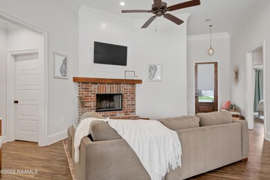 107 Rue Village -5