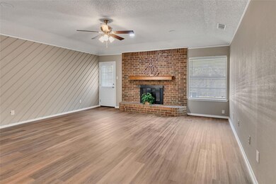 5718 Crestwood Cir E, North Richland Hills, TX 76180 - photo 2