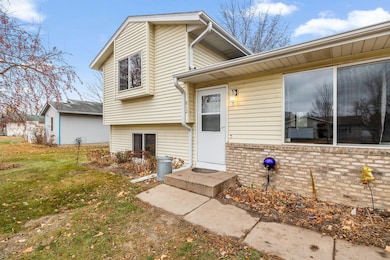 812 Cedar St SW, Isanti, MN 55040 - photo 2