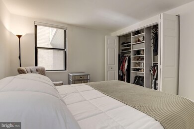 1124 25th St NW unit T2, Washington, DC 20037 - photo 7