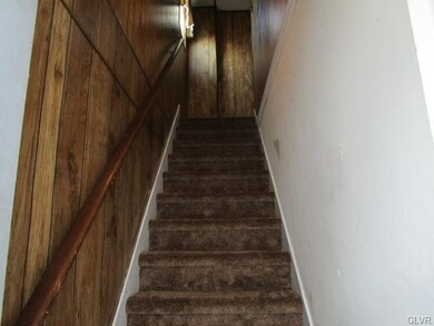 2301 Birch St unit C, Easton, PA 18042 - photo 2