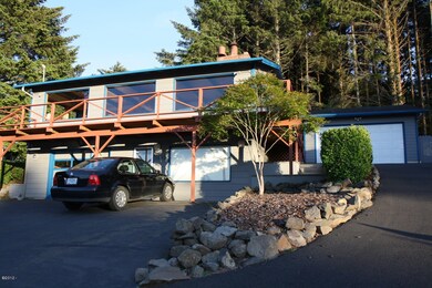 1832 SE 14th St, Lincoln City, OR 97367 - photo 2