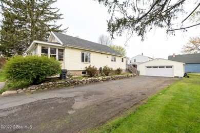 10 Wisconsin Ave, Rensselaer, NY 12144 - photo 2