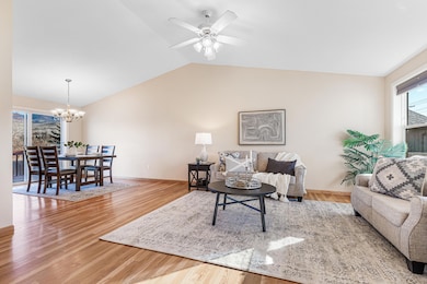 185 E Nevada St, Ashland, OR 97520