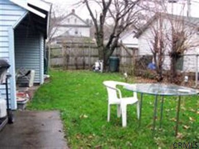 30 121st St, Troy, NY 12182 - photo 2