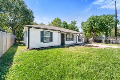 3902 Zephyr St, Houston, TX 77021 - photo 4