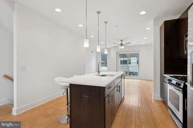 914 N Front St, Philadelphia, PA 19123 - photo 7