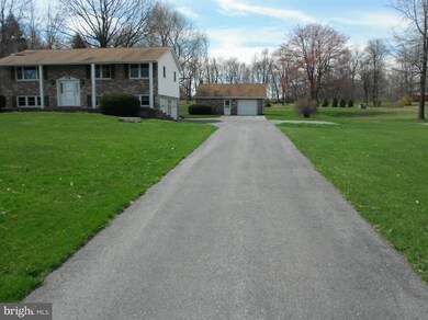 8230 Diehls Woods Rd, Saint Thomas, PA 17252 - photo 2