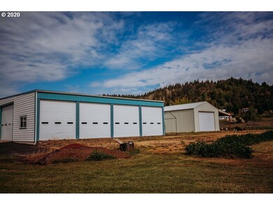 2052 Nonpareil Rd, Sutherlin, OR 97479 - photo 4