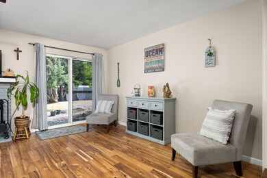 497 Lloyd Dr, Grants Pass, OR 97526 - photo 2