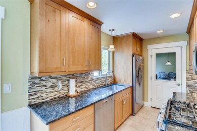 8715 35th St W, University Place, WA 98466 - photo 7