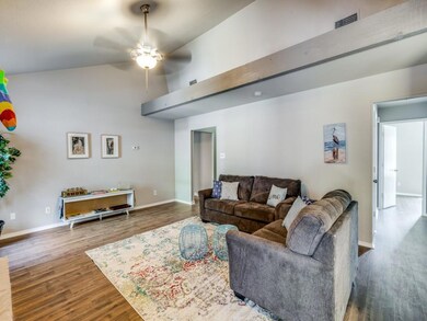 508 Allencrest Dr, Fort Worth, TX 76108 - photo 3