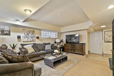 6216 N Richmond St, Chicago, IL 60659 - photo 7