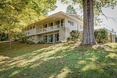 1310 Mccoy Cir, Jonesborough, TN 37659 - photo 2