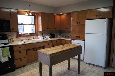 1518 N Minnesota St, New Ulm, MN 56073 - photo 6