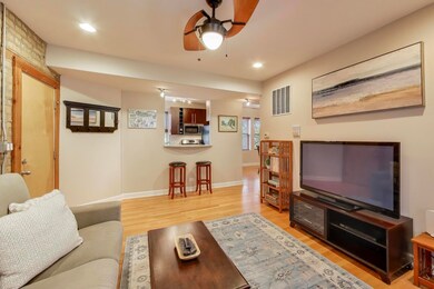 1671 W Farwell Ave unit 2N, Chicago, IL 60626 - photo 6